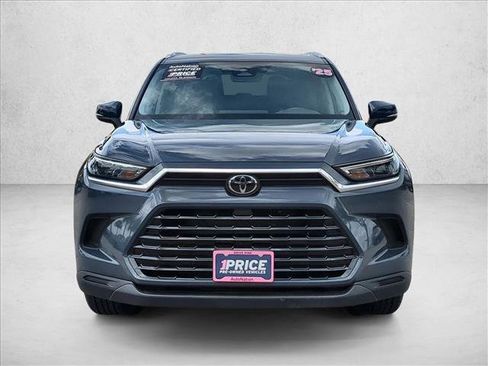 Used 2025 Toyota Grand Highlander FWD image 2
