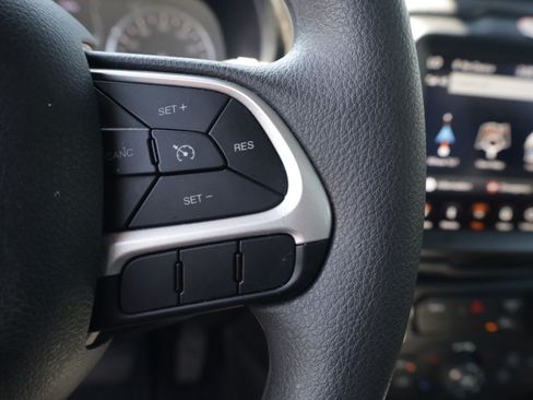 Used 2023 Jeep Renegade Latitude AWD/4WD image 20