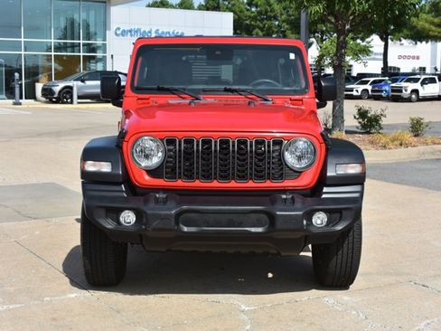 Used 2024 Jeep Wrangler Unlimited Sport AWD/4WD image 2