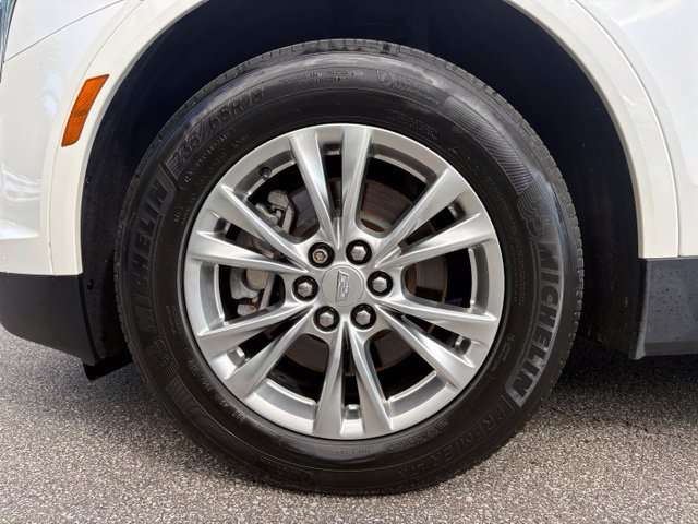 Used 2020 Cadillac XT5 Premium Luxury w/ LPO, Floor Liner Package FWD image 13