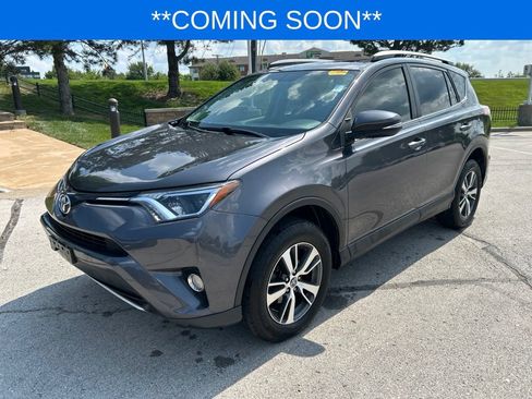 Used 2016 Toyota RAV4 XLE FWD image 1