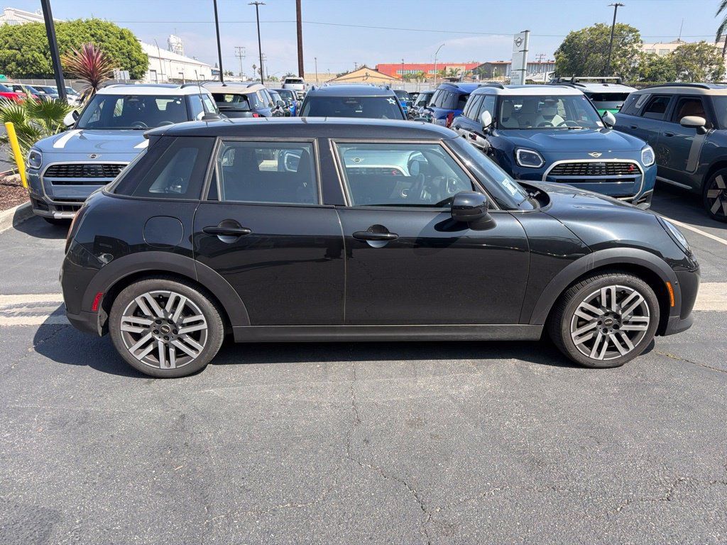Used 2026 MINI Cooper 4-Door Hardtop FWD image 5