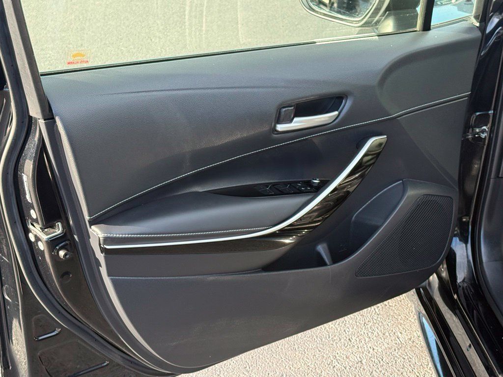 Used 2019 Toyota Corolla XSE FWD image 12