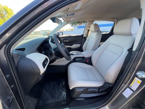 Used 2026 Honda HR-V LX image 17