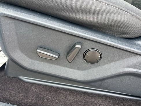 Certified 2023 Ford F150 XLT w/ Equipment Group 302A High image 19