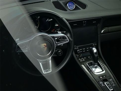 Used 2019 Porsche 911 Turbo S image 5