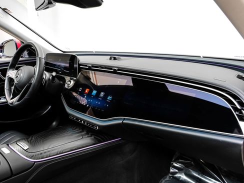 Used 2025 Mercedes-Benz E 350 Sedan image 17