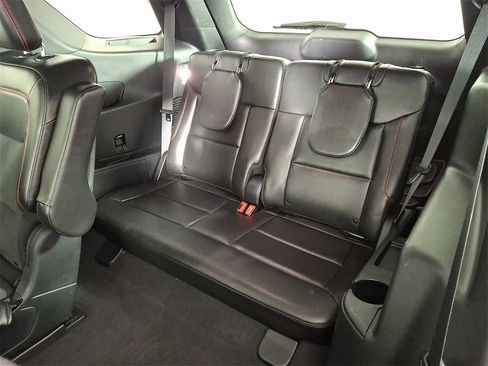 Used 2022 Ford Explorer ST-Line w/ Class IV Trailer Tow Package image 14