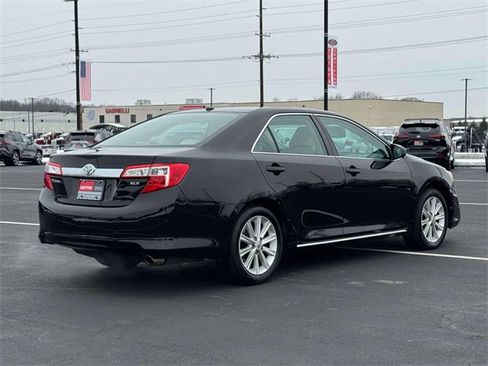 Used 2014 Toyota Camry XLE image 5