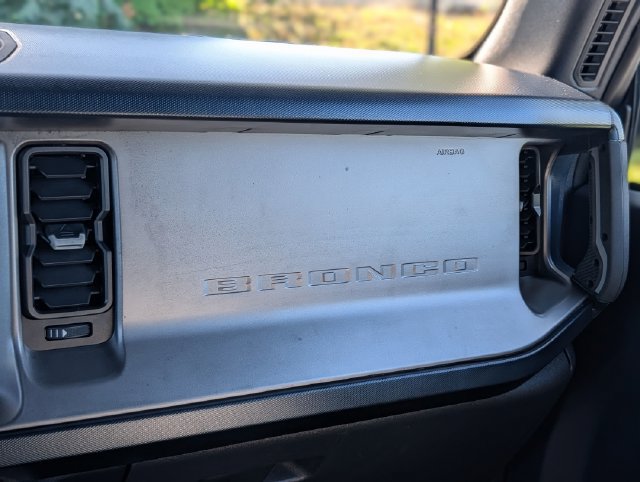 Used 2021 Ford Bronco Outer Banks AWD/4WD image 16