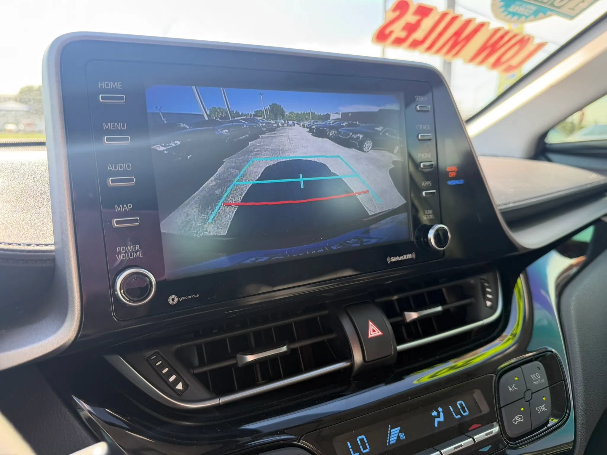 Used 2020 Toyota C-HR LE FWD image 20