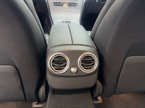 Used 2019 Mercedes-Benz C 300 Sedan image 68