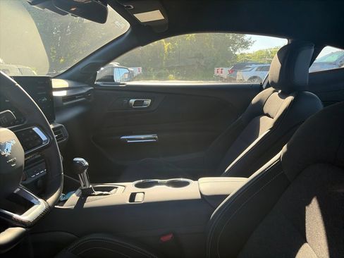 Used 2026 Ford Mustang Coupe RWD image 12