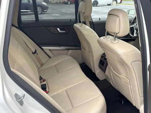 Used 2014 Mercedes-Benz GLK 350 4MATIC image 9