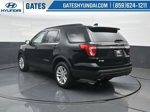 Used 2017 Ford Explorer 4WD image 8