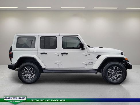 Used 2024 Jeep Wrangler Sahara w/ Safety Group image 4