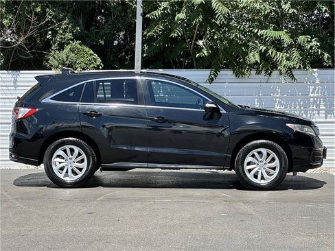 Used 2016 Acura RDX AWD w/ Technology Package image 9