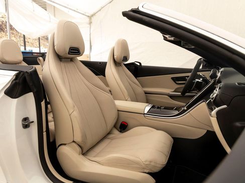 Used 2026 Mercedes-Benz CLE 53 AMG 4MATIC Cabriolet image 20