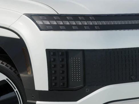 New 2026 Hyundai Ioniq 9 Limited w/ Tow & Go Package image 9