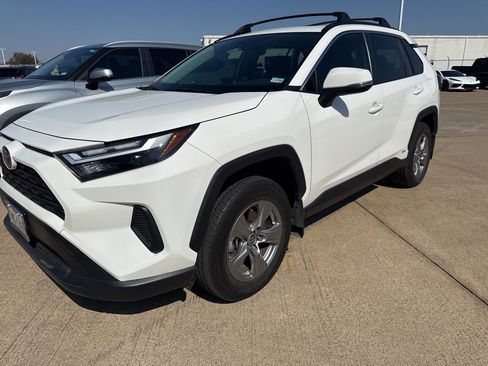 Used 2023 Toyota RAV4 XLE w/ Convenience Package image 1