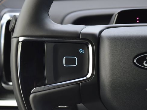 New 2025 Ford Expedition Tremor image 9