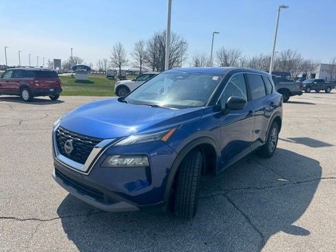 Used 2023 Nissan Rogue S image 3