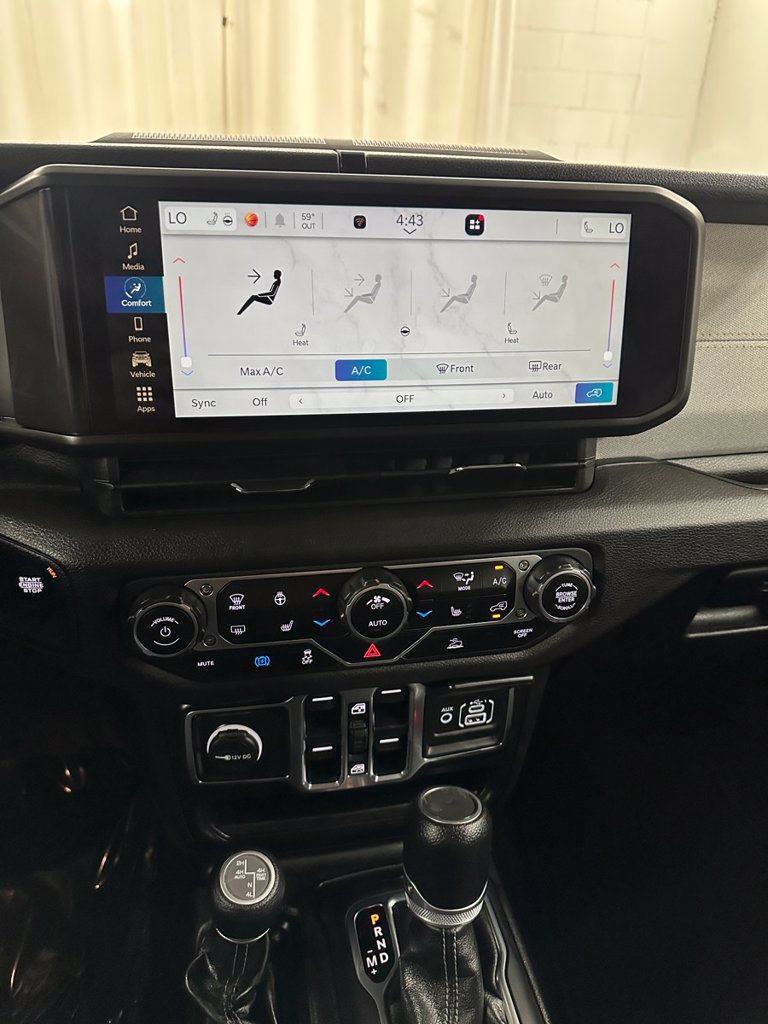 Used 2024 Jeep Wrangler Unlimited w/ Convenience Group AWD/4WD image 17
