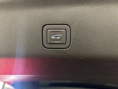 Used 2025 Cadillac Escalade V AWD/4WD image 53
