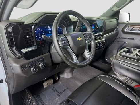 Used 2023 Chevrolet Silverado 1500 LT image 23