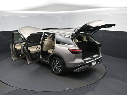 Certified 2023 INFINITI QX60 Sensory w/ Cargo Package AWD/4WD image 2