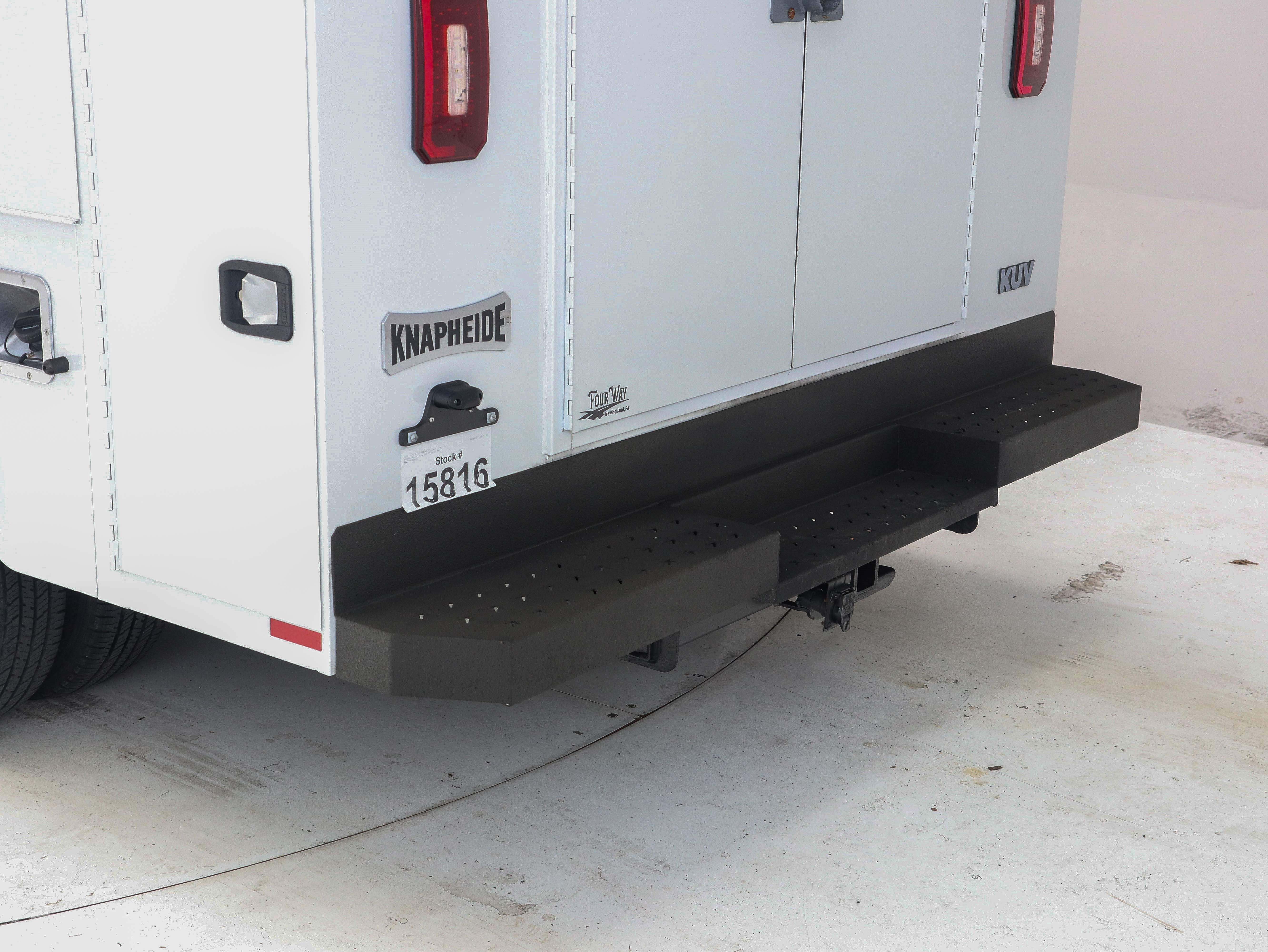 Used 2024 Ford E-350 and Econoline 350 Super Duty w/ Power Windows & Locks Group RWD image 9