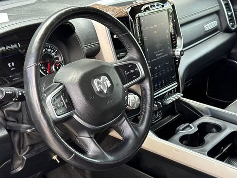 Used 2020 RAM 1500 Laramie AWD/4WD image 18