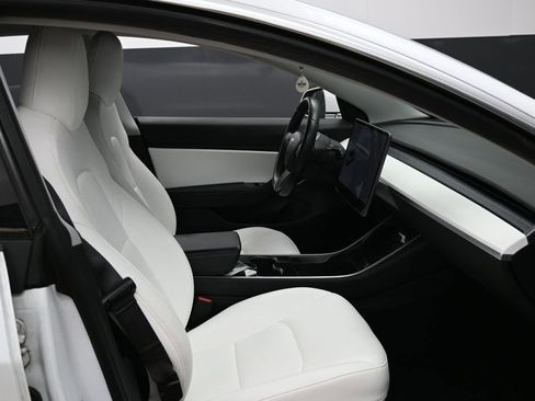 Used 2018 Tesla Model 3 Long Range AWD/4WD image 37