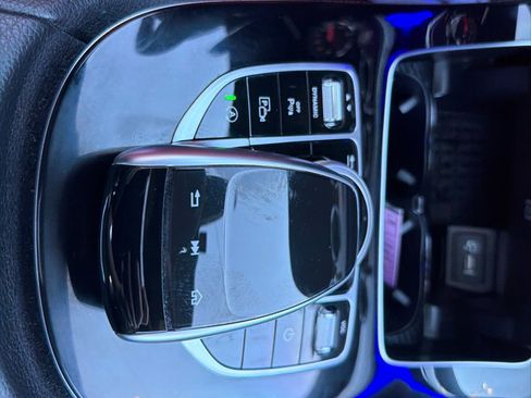 Used 2017 Mercedes-Benz E 300 4MATIC image 25