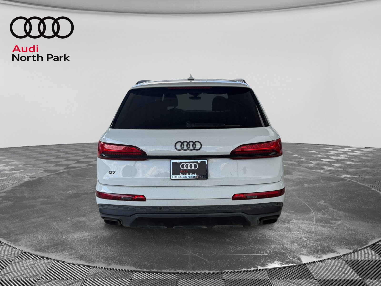 Used 2025 Audi Q7 3.0T Prestige AWD/4WD image 4