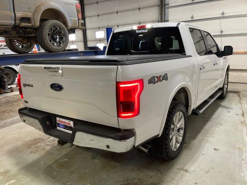 Used 2016 Ford F150 Lariat w/ Equipment Group 502A Luxury AWD/4WD image 14