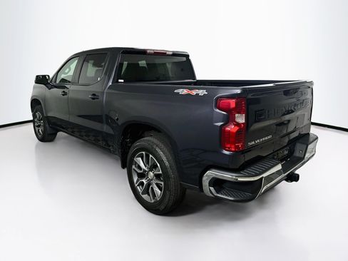 Used 2024 Chevrolet Silverado 1500 LT AWD/4WD image 5