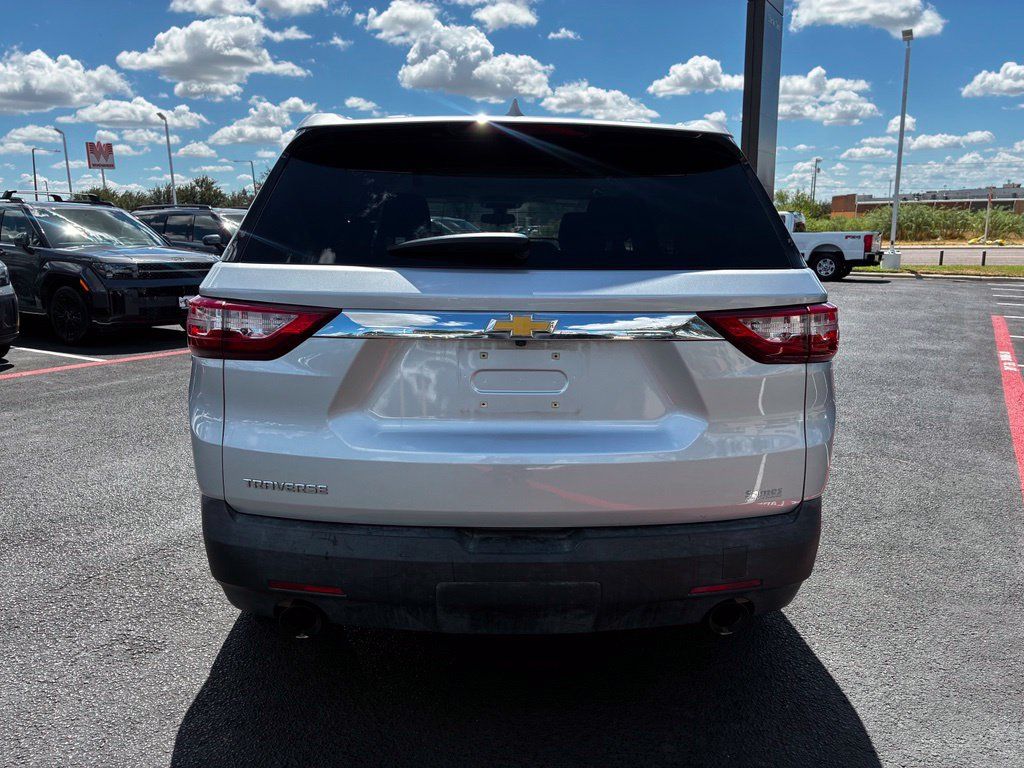 Used 2019 Chevrolet Traverse LS FWD image 4