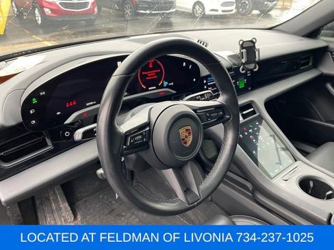 Used 2021 Porsche Taycan image 7