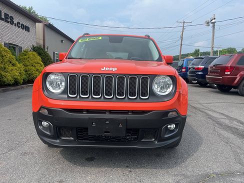 Used 2015 Jeep Renegade Latitude AWD/4WD image 3