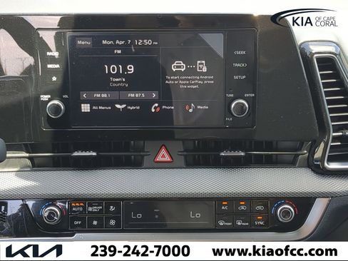 New 2025 Kia Sportage LX image 17