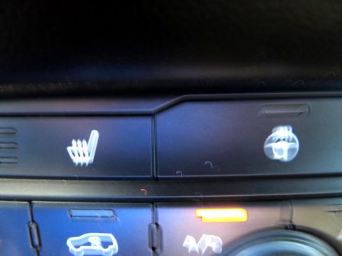 Used 2022 Dodge Durango GT image 13