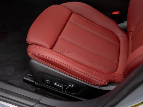 New 2026 BMW 330i xDrive 330i xDrive w/ M Sport Package image 17