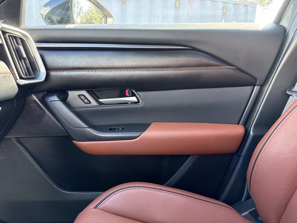 Used 2024 MAZDA CX-50 AWD 2.5 Turbo w/ Premium Pkg image 29