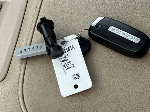 Used 2014 RAM 1500 Laramie w/ Convenience Group AWD/4WD image 36