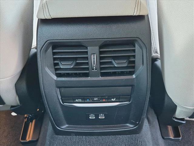 Certified 2024 BMW i4 eDrive40 w/ Premium Package RWD image 18