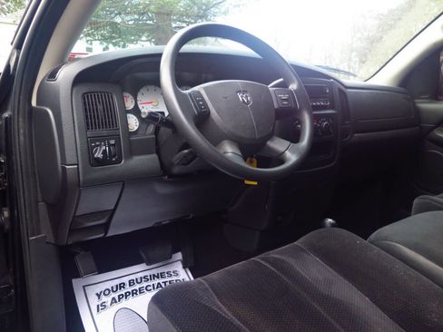 Used 2005 Dodge Ram 1500 Truck SLT image 21