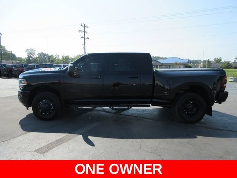 Used 2023 RAM 3500 Laramie AWD/4WD image 13