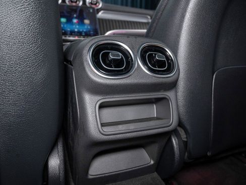 New 2025 Mercedes-Benz GLC 350e 4MATIC image 23