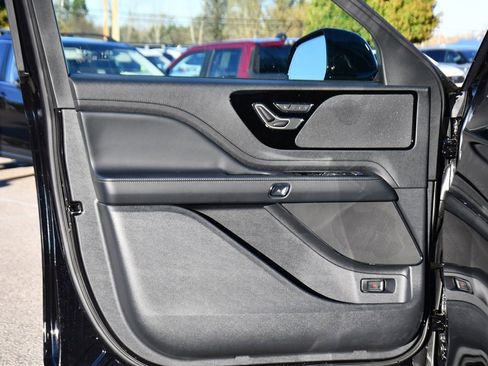 New 2026 Lincoln Aviator Premiere image 24